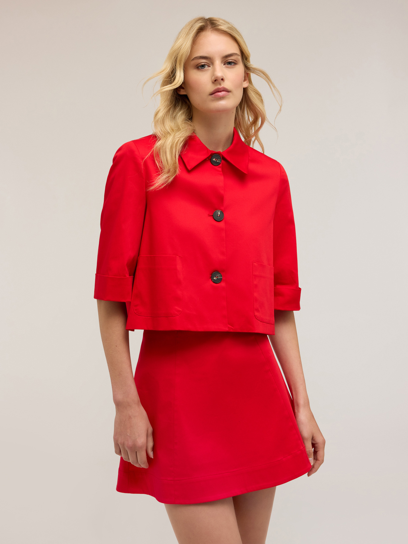 Short-sleeved jacket image number 2
