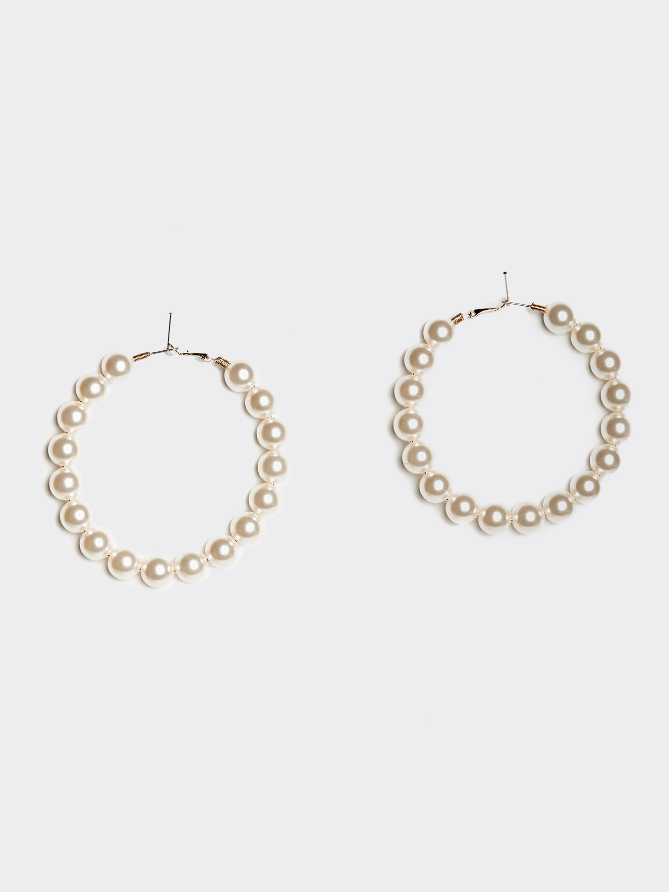 Boucles d’oreilles en forme d’anneau avec perles image number 0