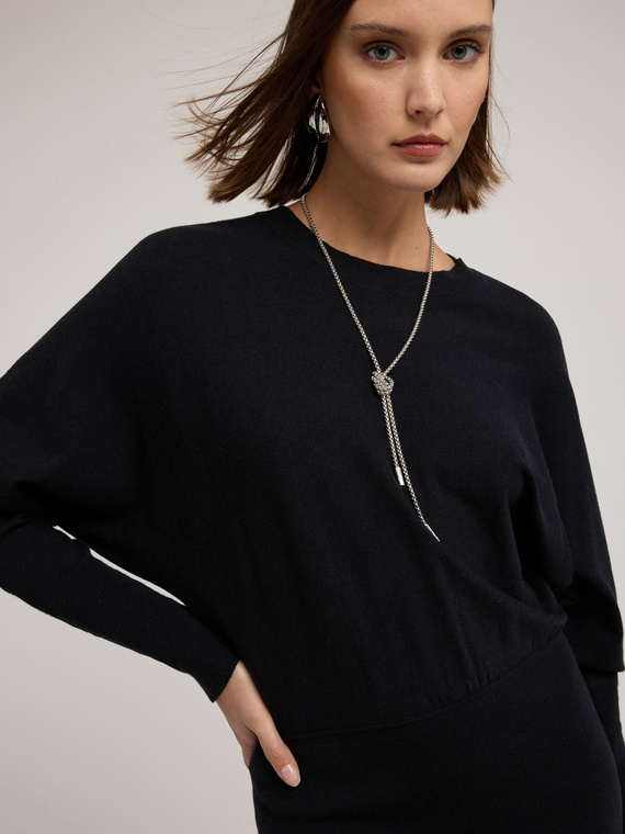 Rochie din tricotaj cu mâneci kimono