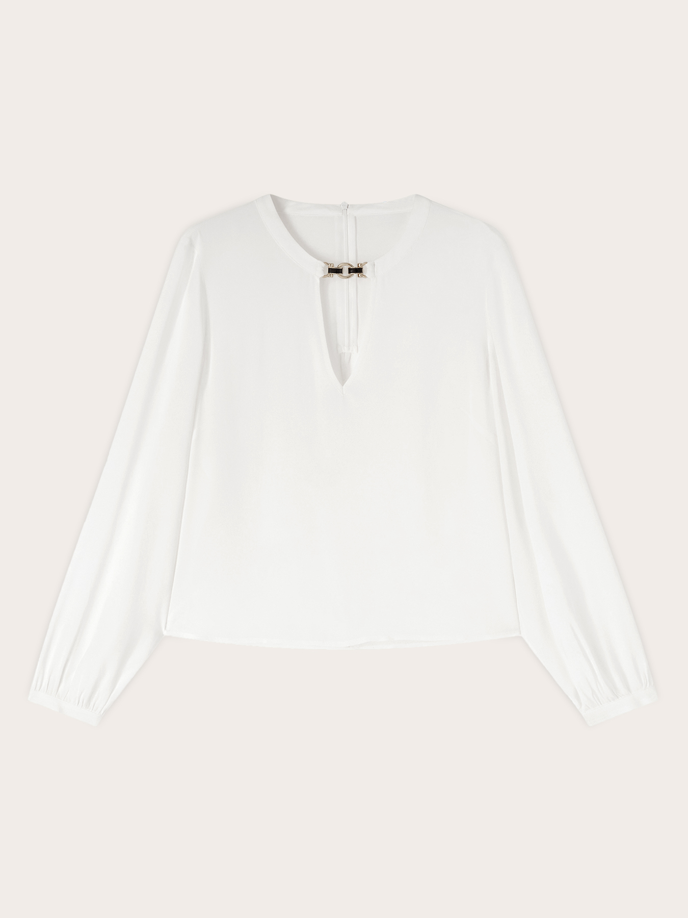 Cr&ecirc;pe de chine blouse with metal loop image number 4