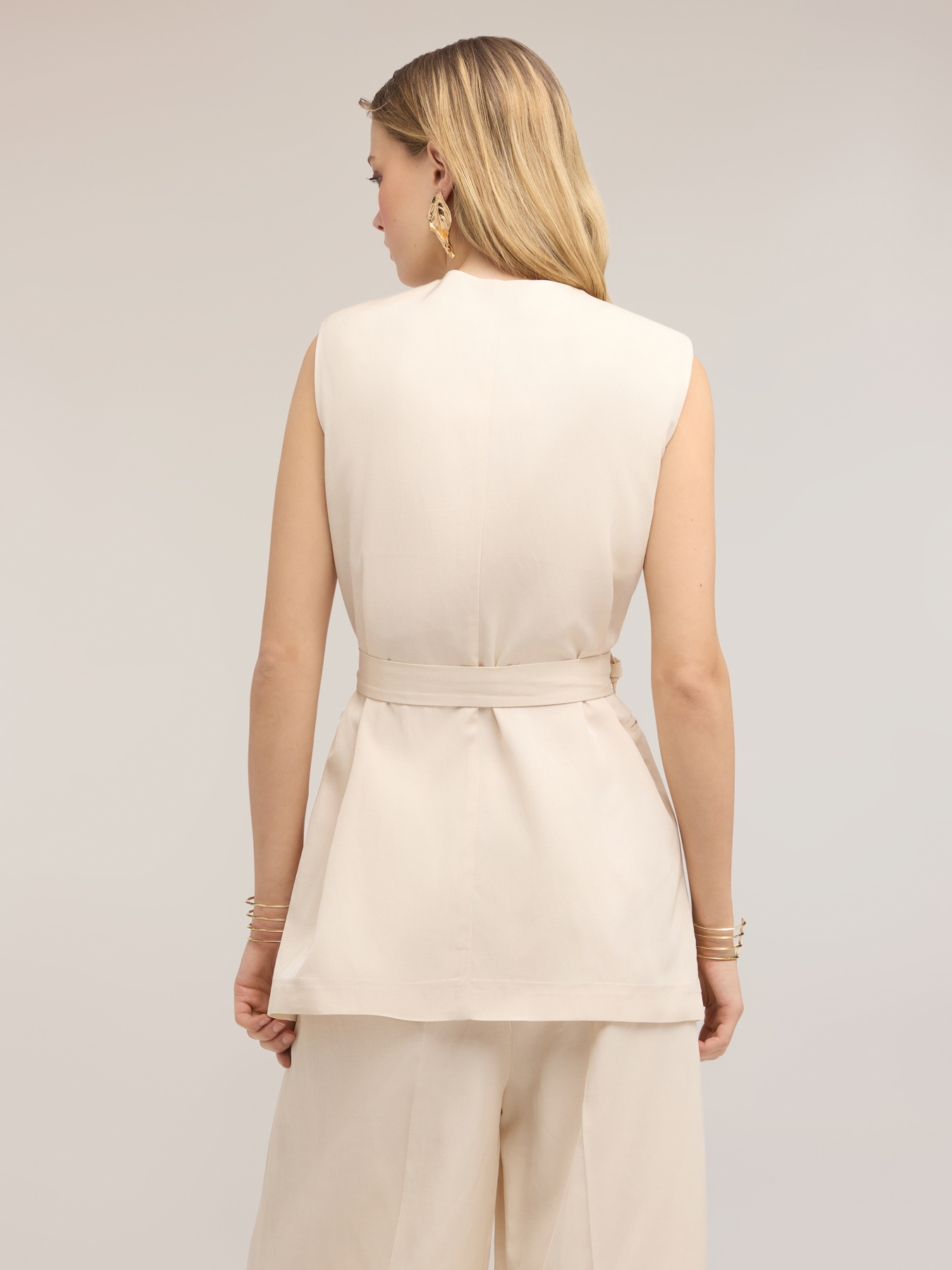 Double-breasted linen blend vest with belt image number 1