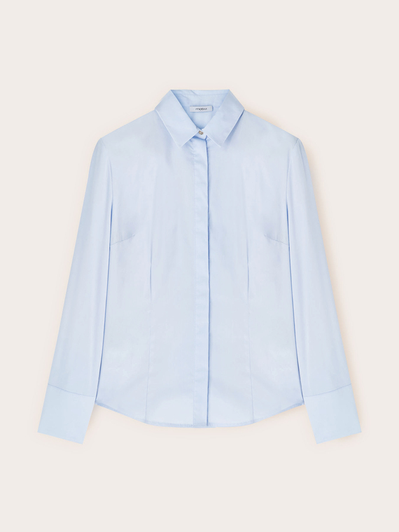 Poplin shirt with hidden buttons