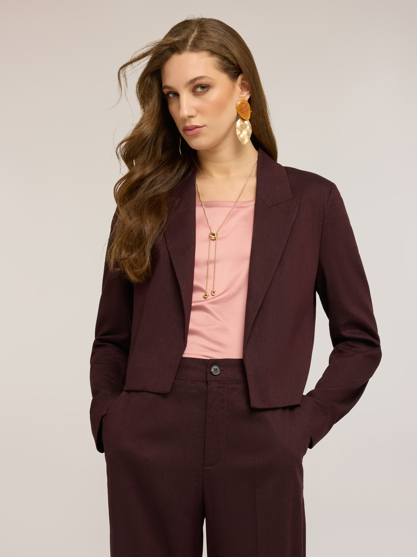 Kurze Jacke aus Leinenmischung image number 0