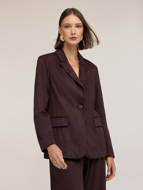 Single-breasted blazer with notched lapel