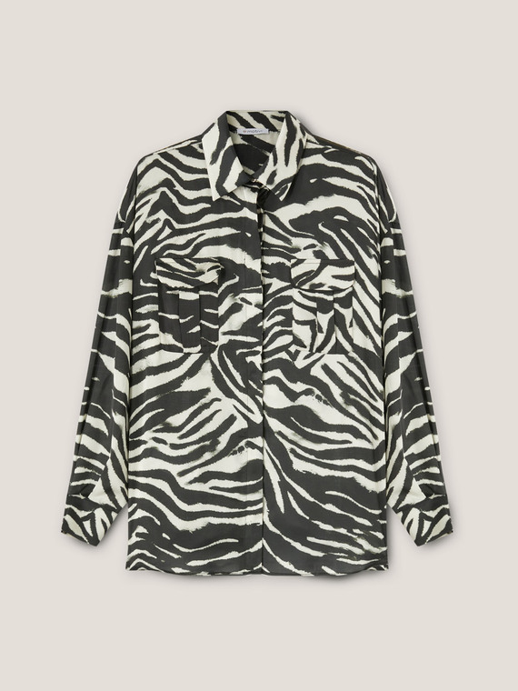 Hemdbluse aus Satin mit Zebra-Muster