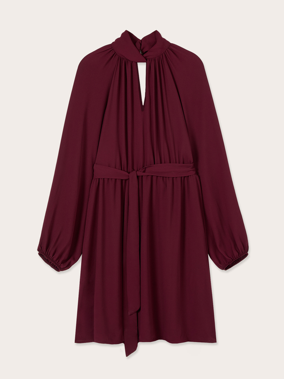 Vestido flare drapeado en sat&eacute;n