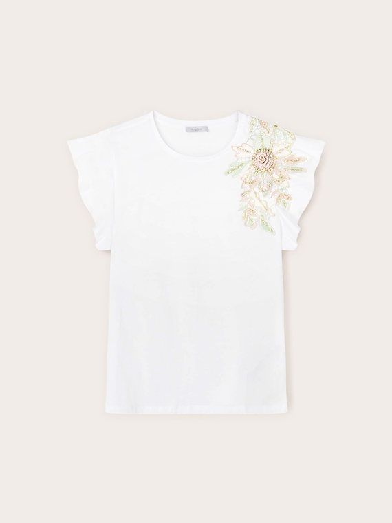 T-shirt with embroidered appliqué
