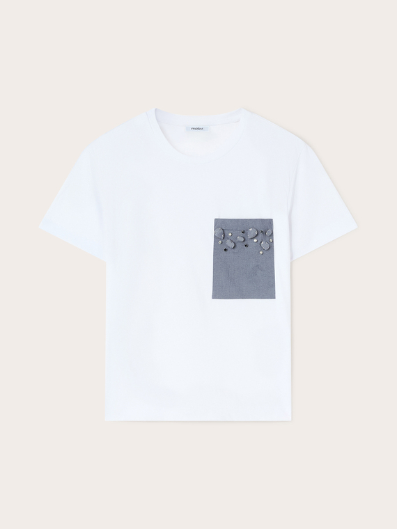 T-shirt con taschino con pietre e strass