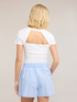Geripptes Jersey-T-Shirt mit Cut-out image number 1