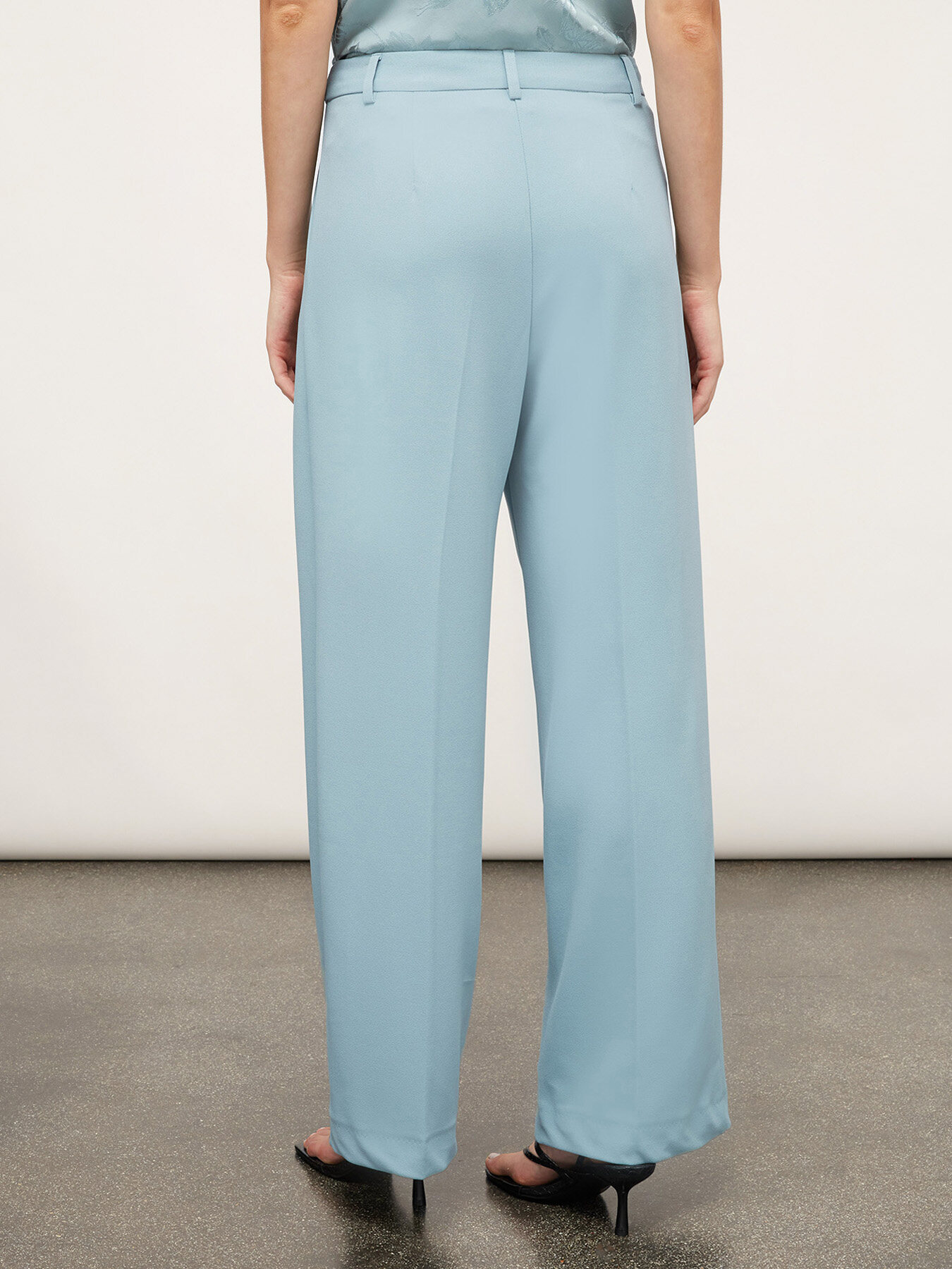 Pantalon large avec plis image number 1
