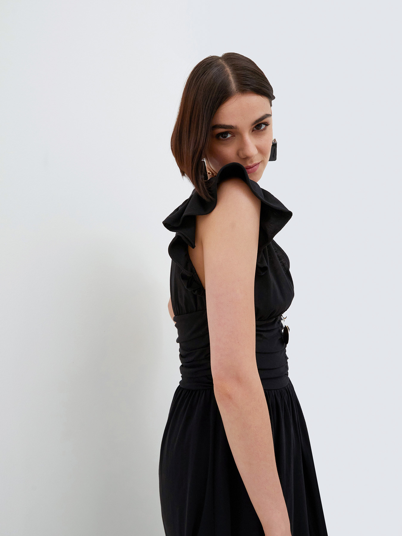 Robe mi-longue avec volant image number 1