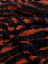 Écharpe en tricot motif zébré image number 1