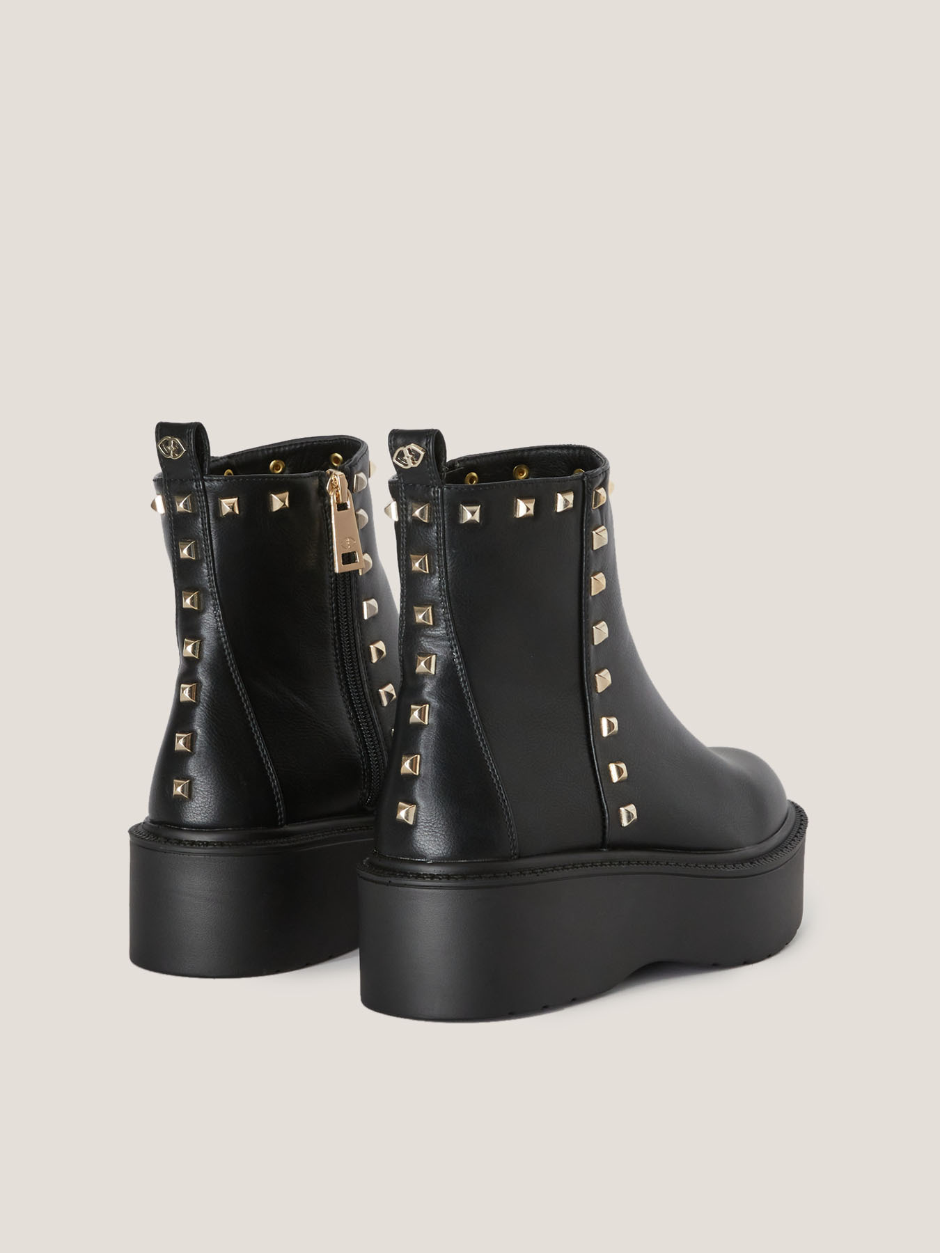 Bottes combat avec clous image number 2