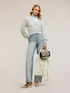 Kurze Strickjacke aus durchbrochenem Lurex-Strick image number 3