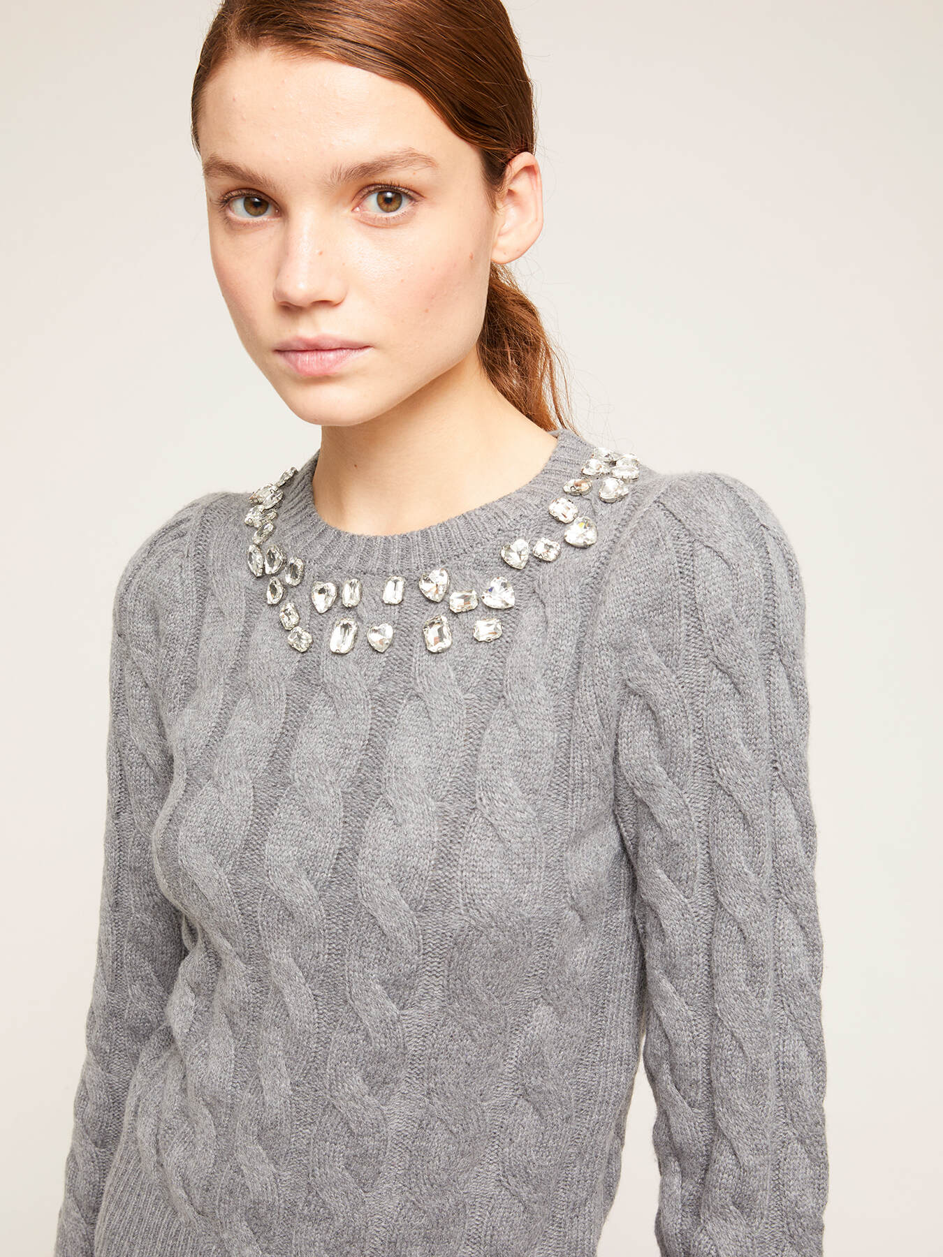 Pullover in maglia a trecce con pietre crystal image number 2