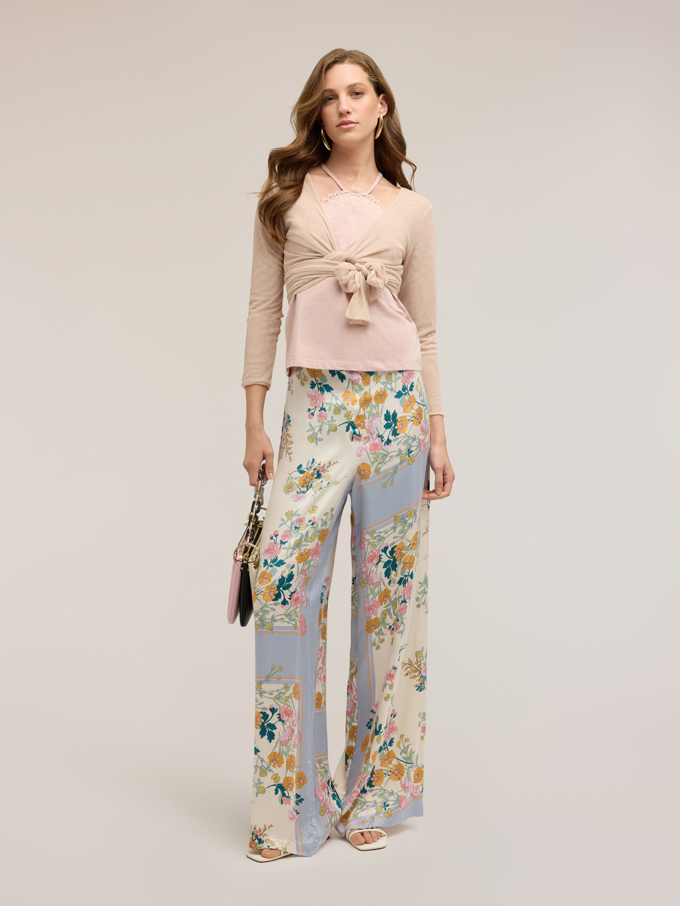 Pantalon palazzo en satin imprim&eacute; image number 0