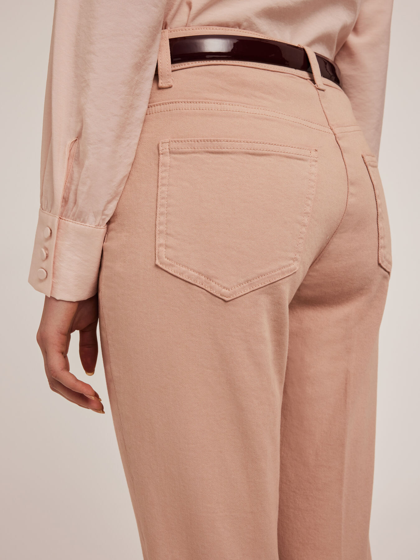 Pantaloni carrot in drill Rianne image number 3