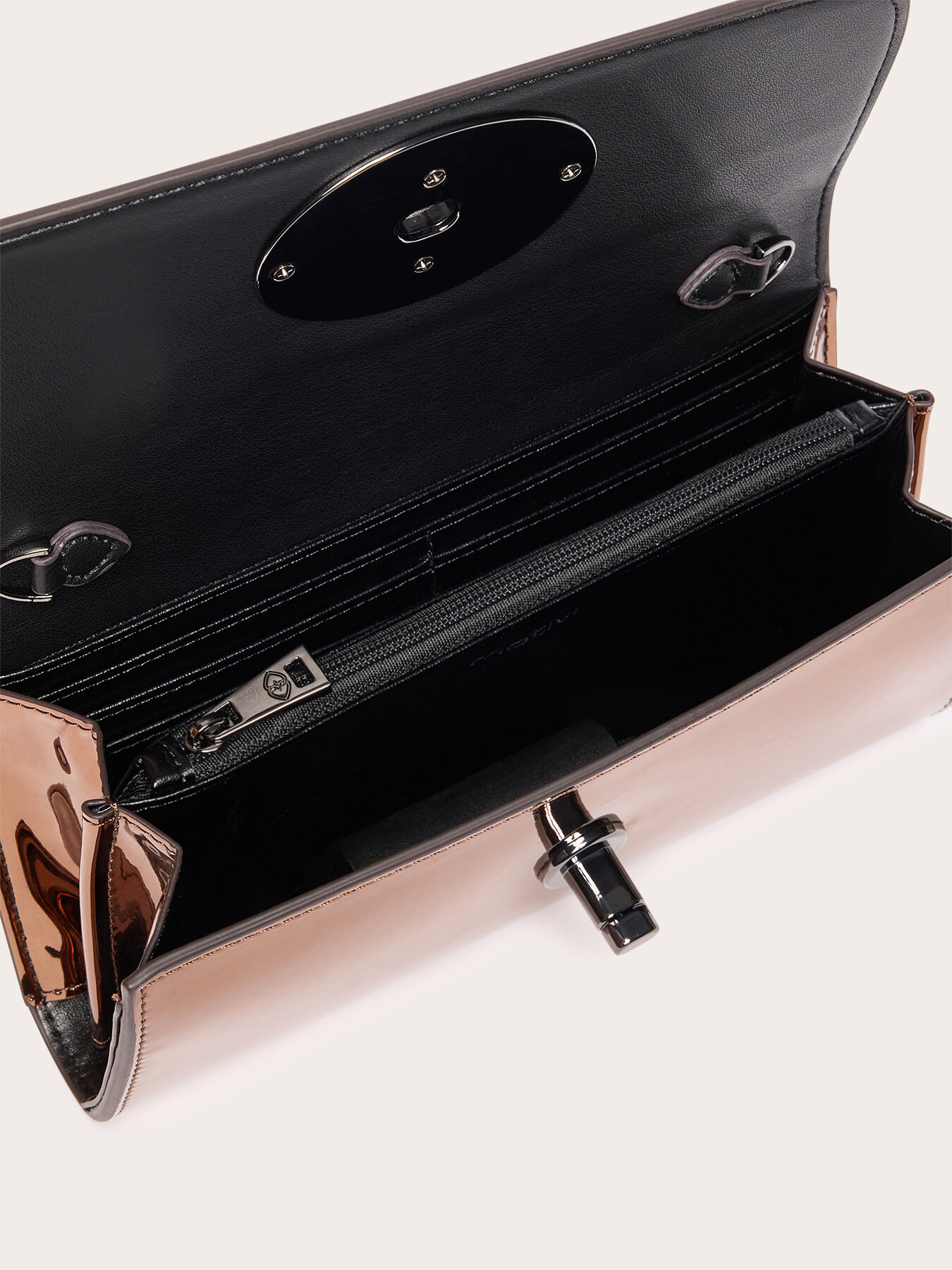 Bolso Wallet efecto laminado image number 3