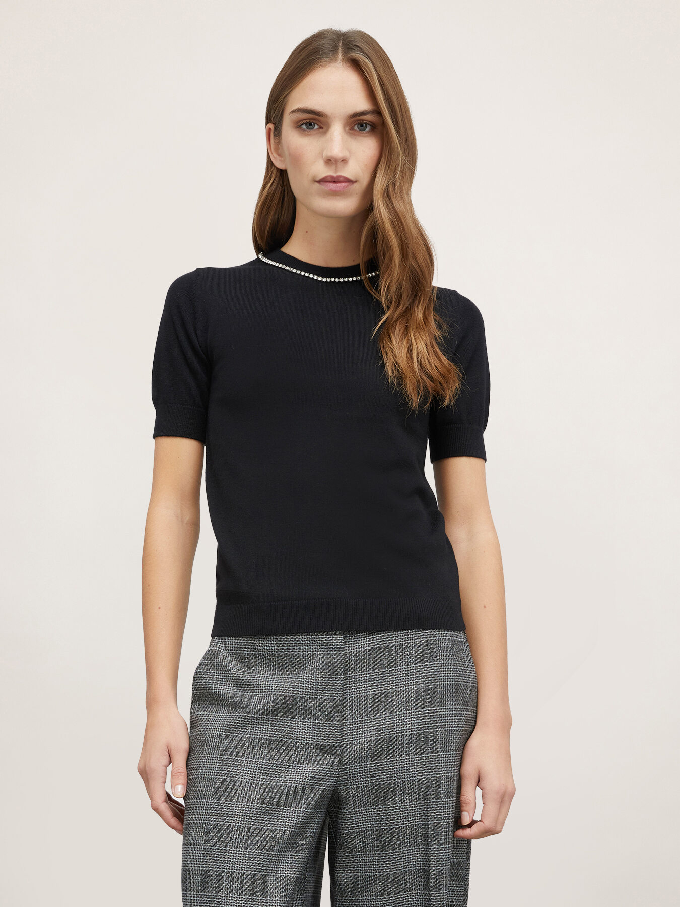 Tricou cu m&acirc;necă scurtă cu pietre image number 0