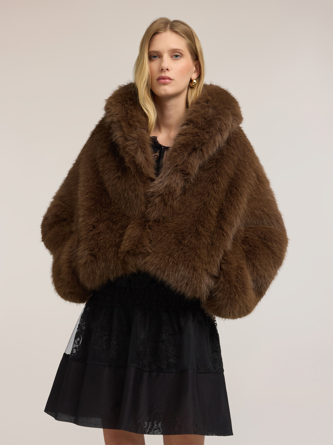 Blouson effet peluche avec col ch&acirc;le image number 1
