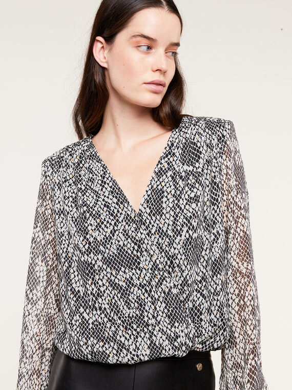 Short snakeskin pattern georgette blouse