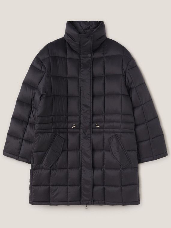 Padded jacket with drawstring at the waist