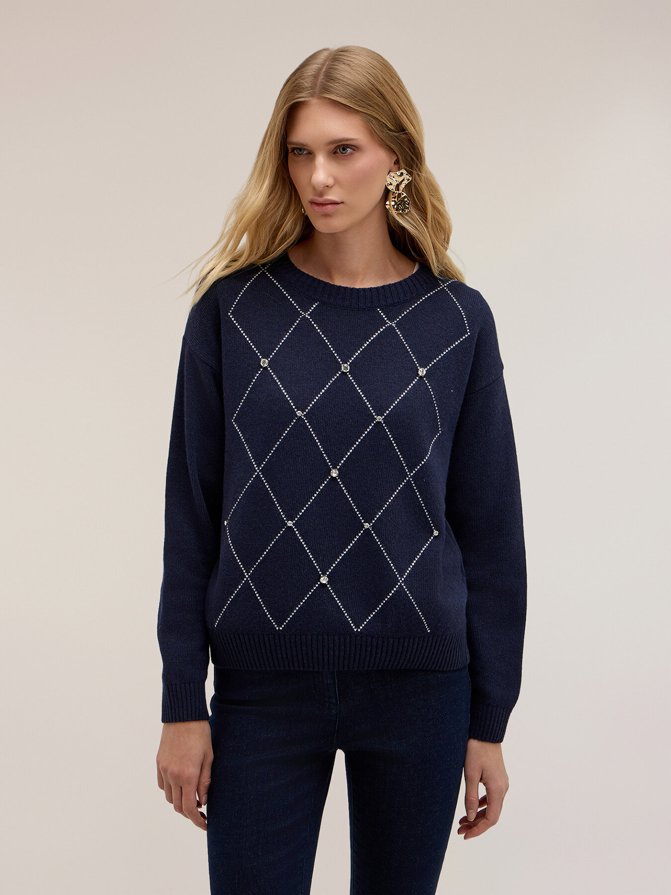 Diamond-pattern sweater with rhinestone appliqu&eacute;s image number 0