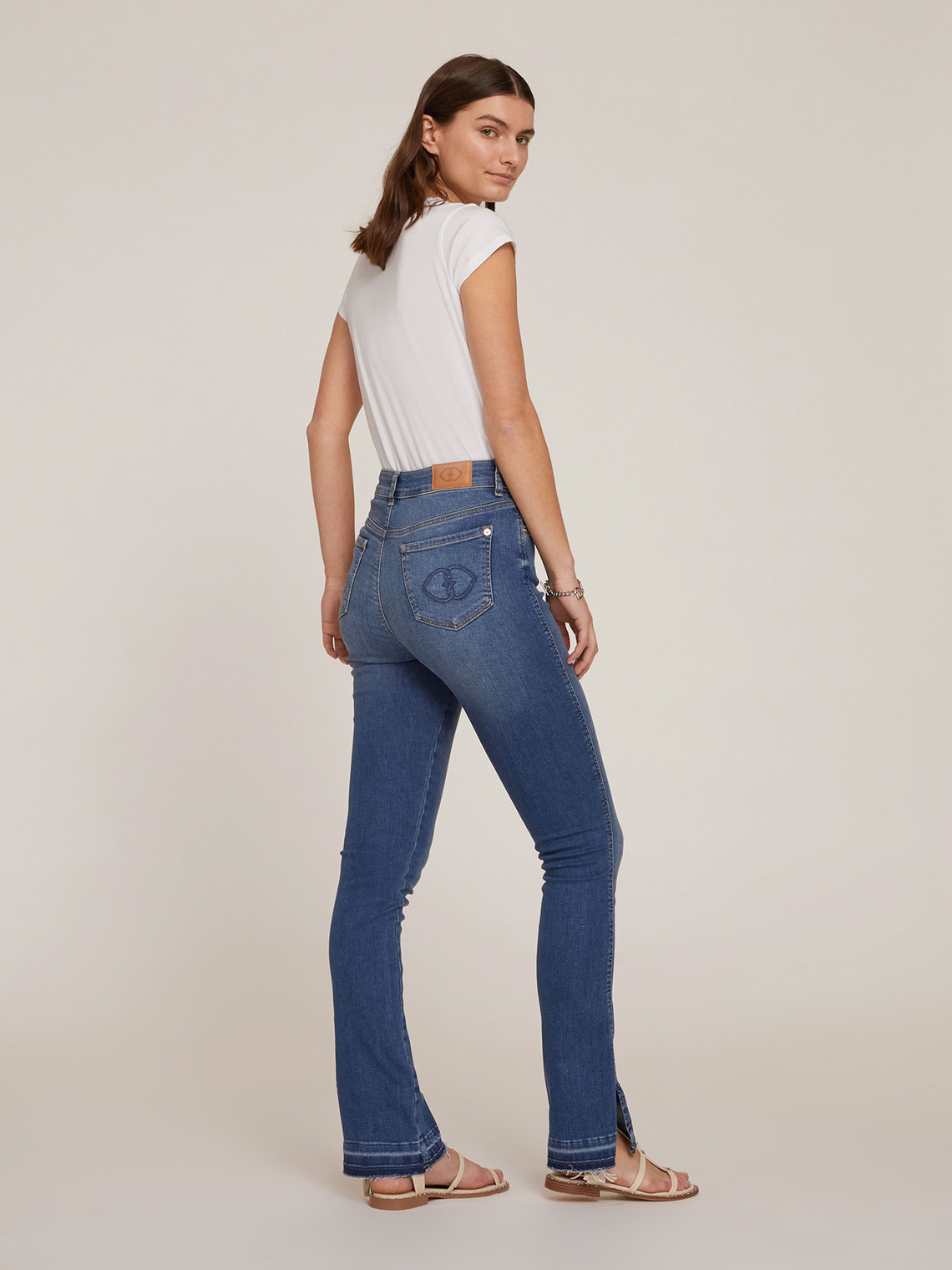 High-waisted Elle flared jeans - Motivi.com - NL
