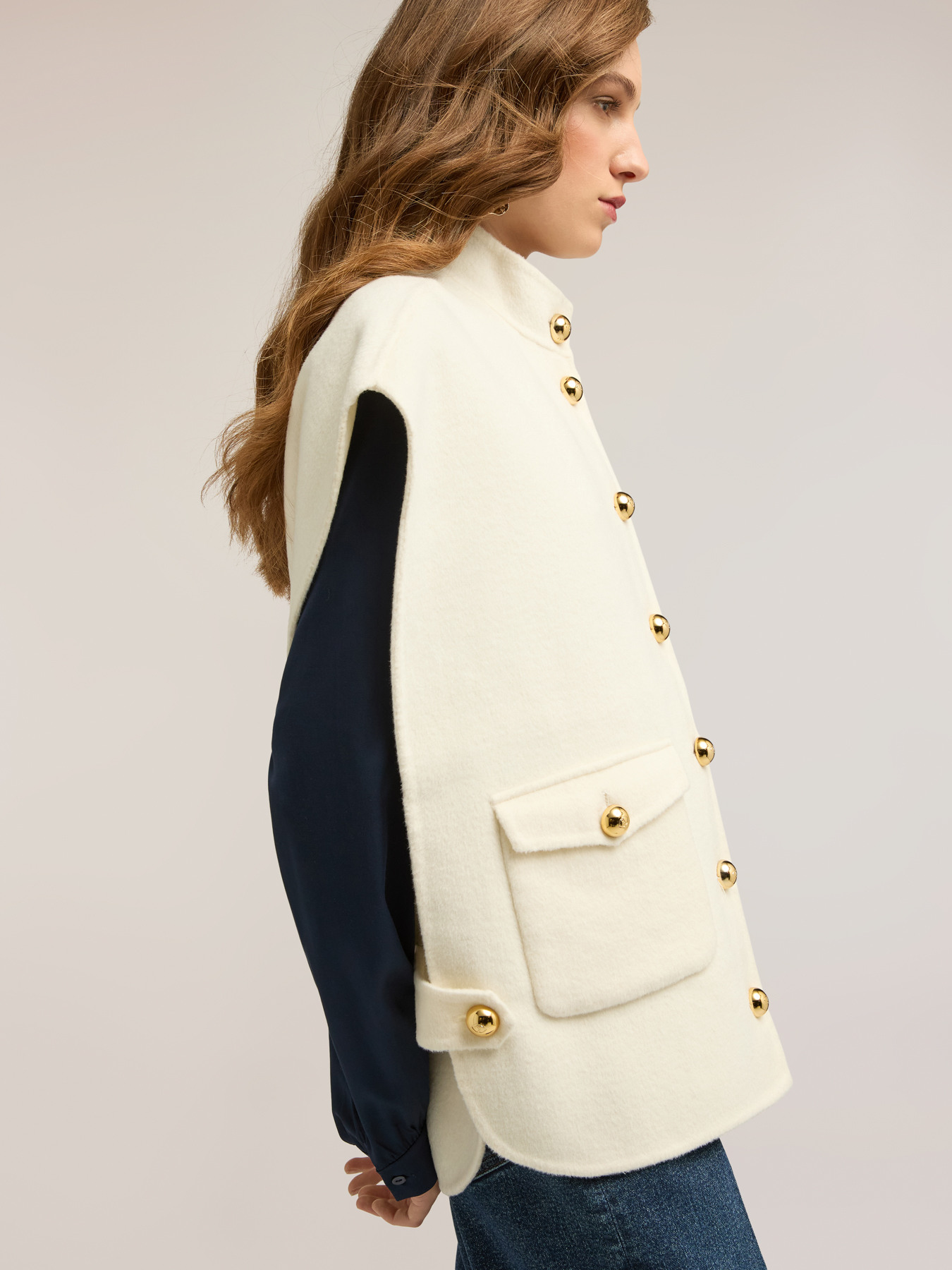 Sleeveless wool blend cape image number 3