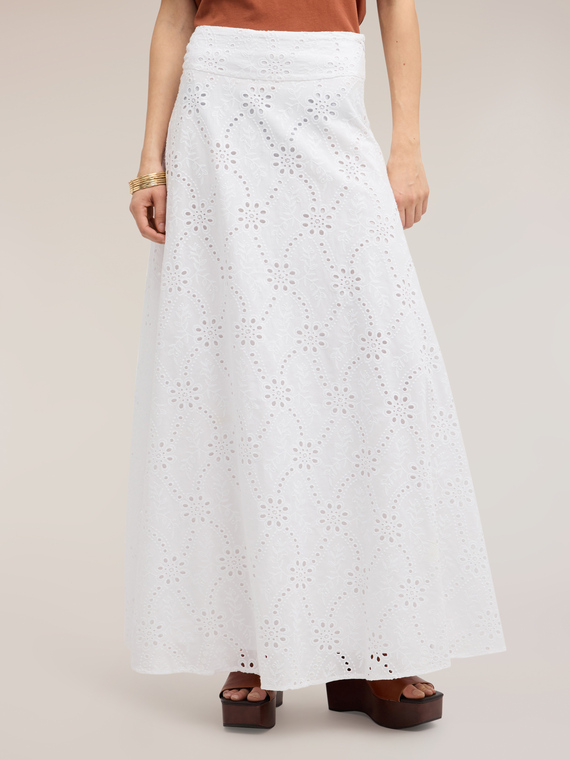 Jupe longue en broderie anglaise