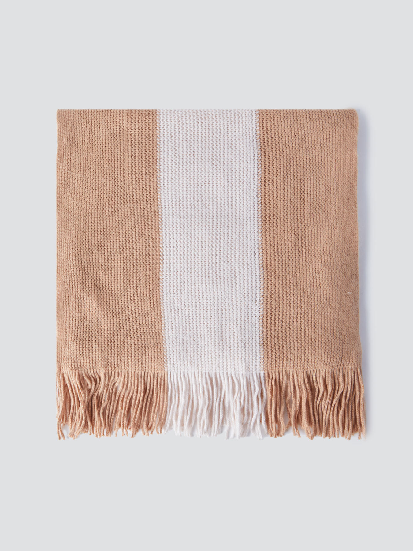 Two-tone knit scarf image number 0