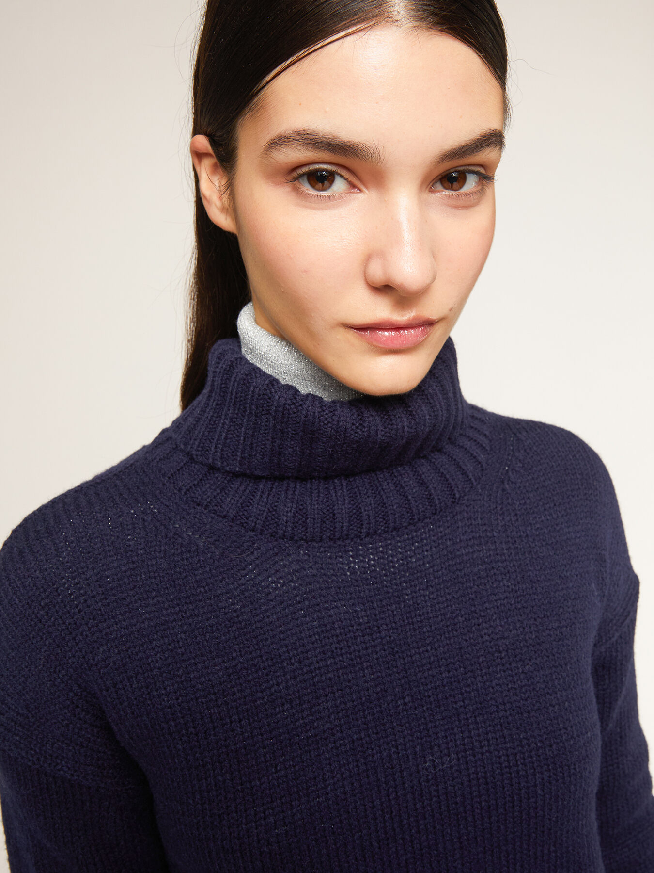 Pulover cu guler înalt din amestec de lână