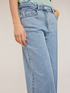 Hellblaue Jeans mit weitem Bein image number 3