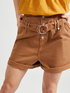 Shorts con motivo cintura image number 2
