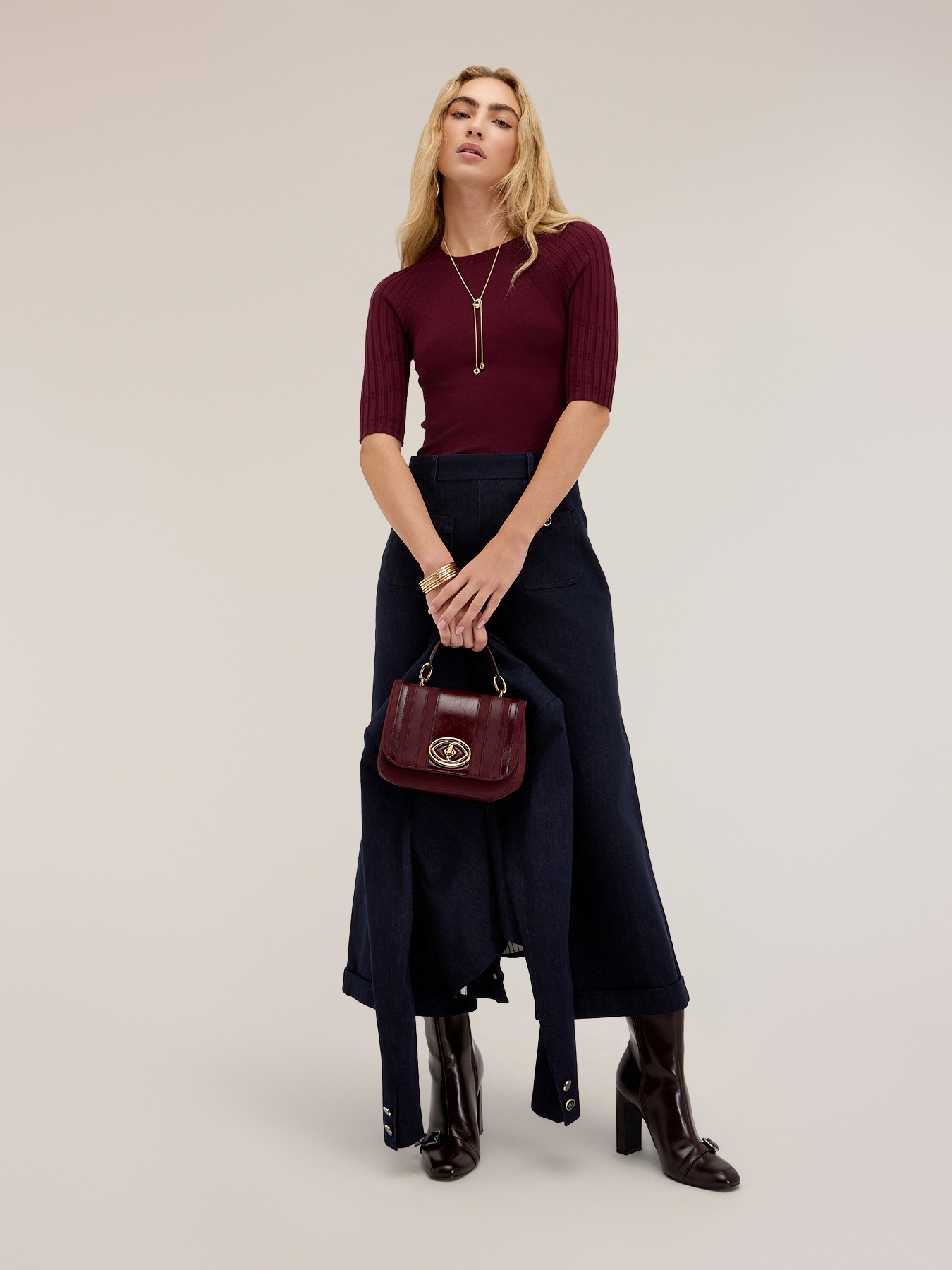 Viscose sweater with ribbed raglan sleeves image number 2