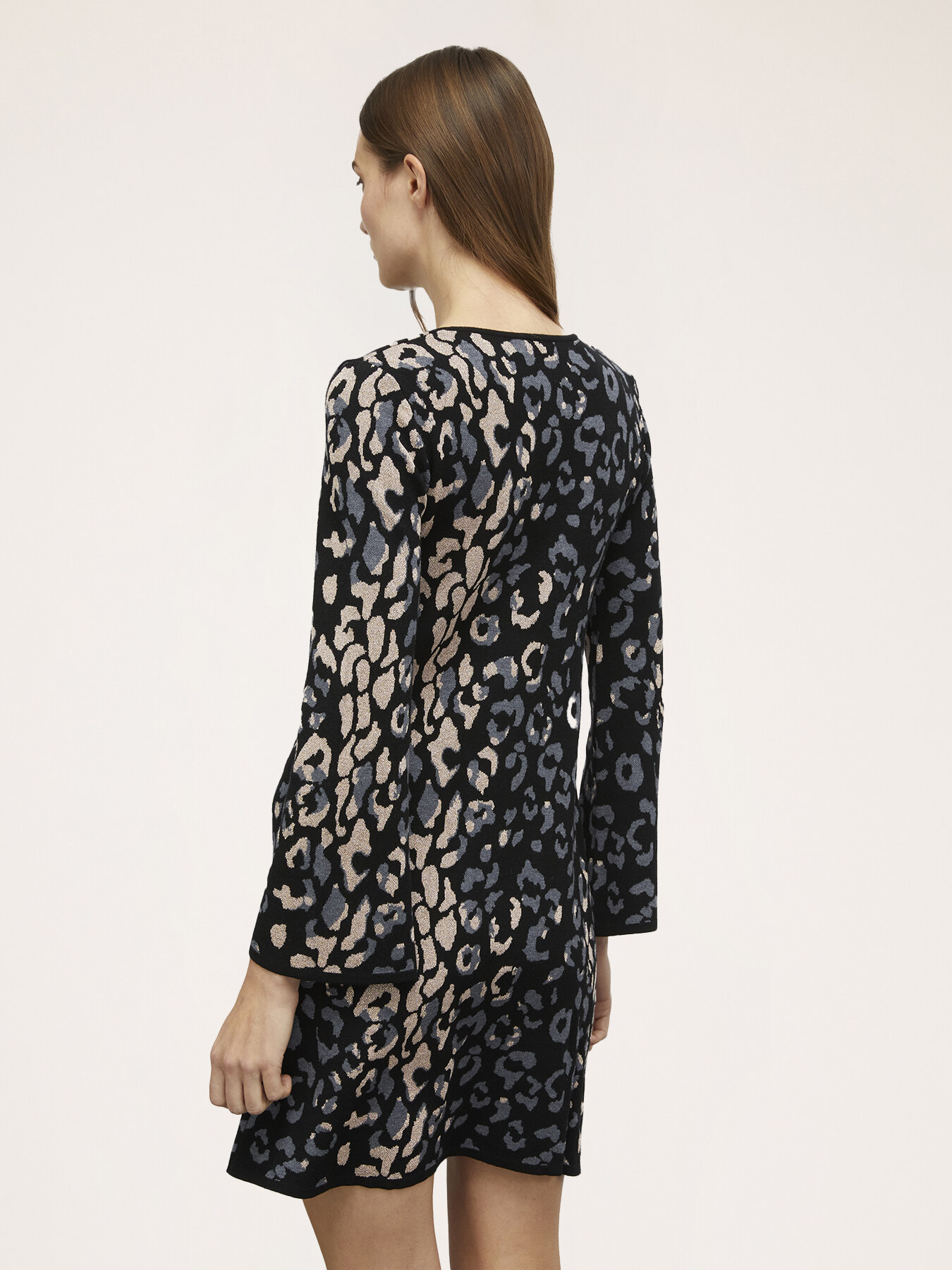 Robe évasée en tricot jacquard lurex image number 1