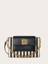 Bolso bandolera con rayas y cadena image number 1