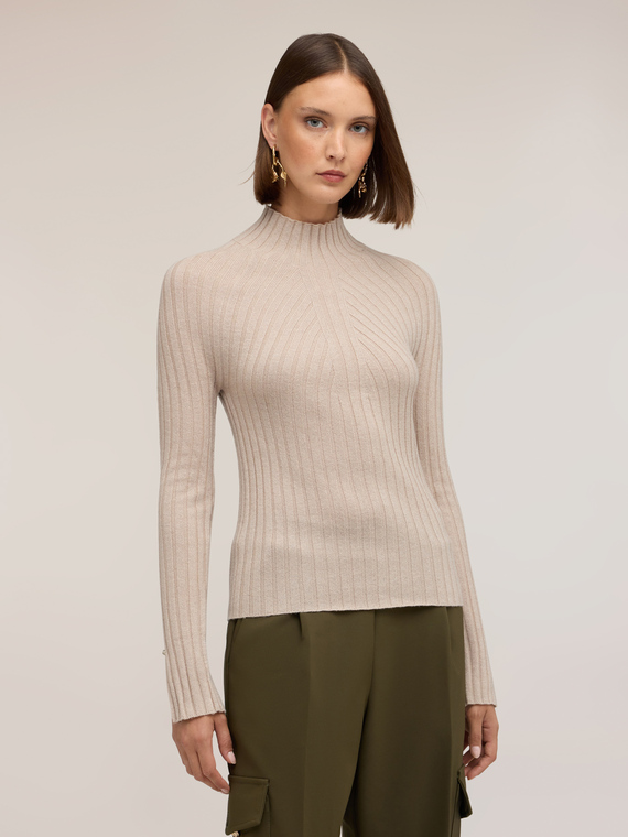 Gerippter Rollkragenpullover aus Wollmischung