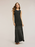 Langes plissiertes Kleid aus Strickware image number 2
