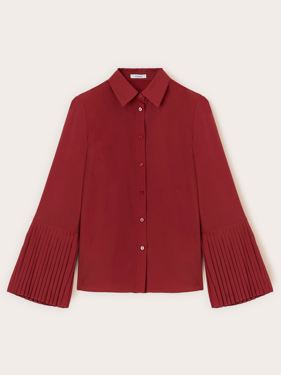 Shirt with pleated sleeves