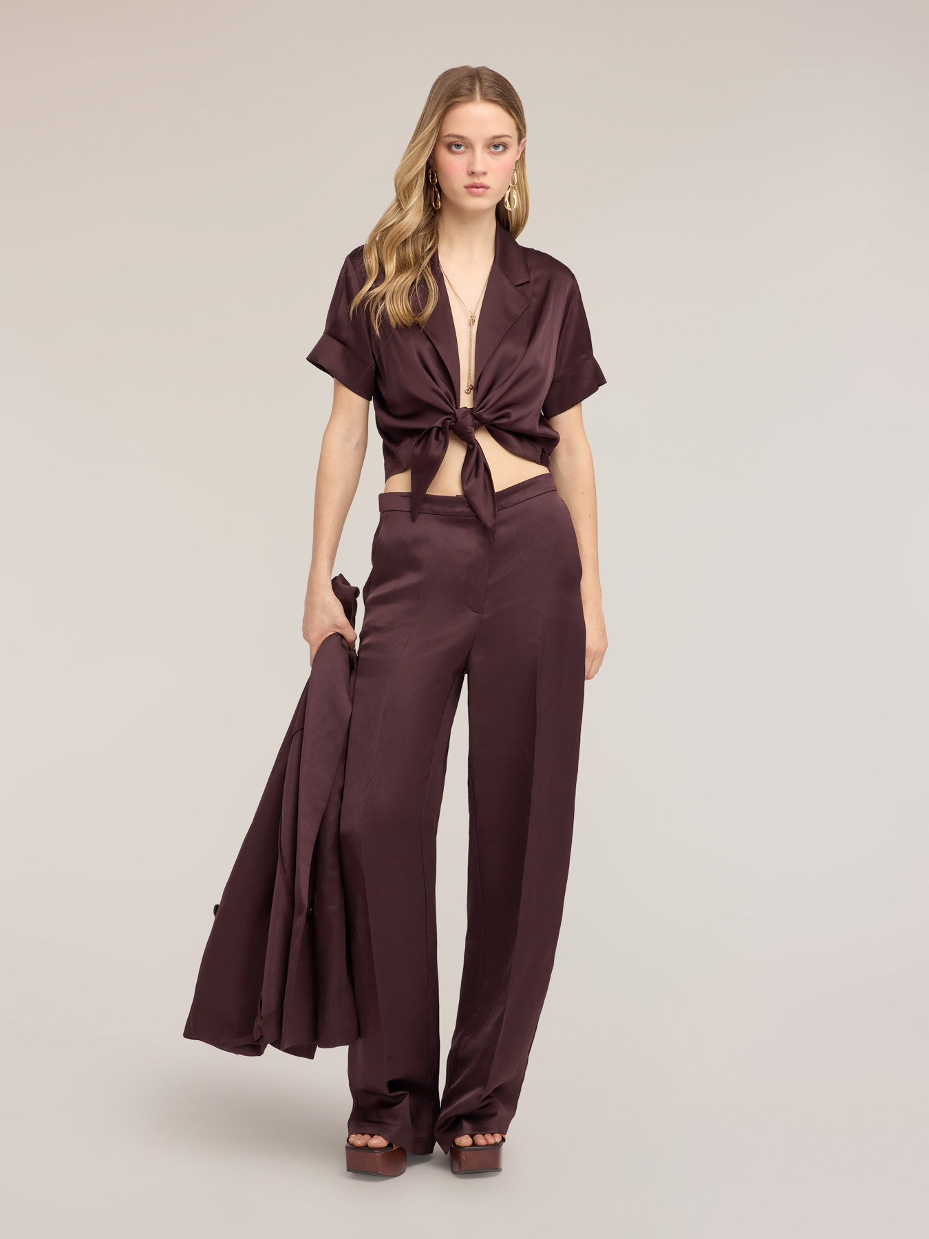 Satin shrug with knot image number 3