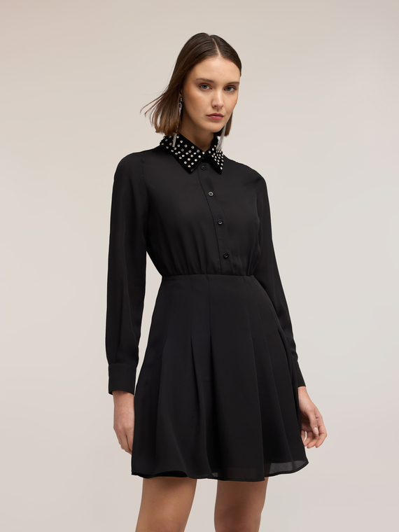 Georgette dress with embroidered collar