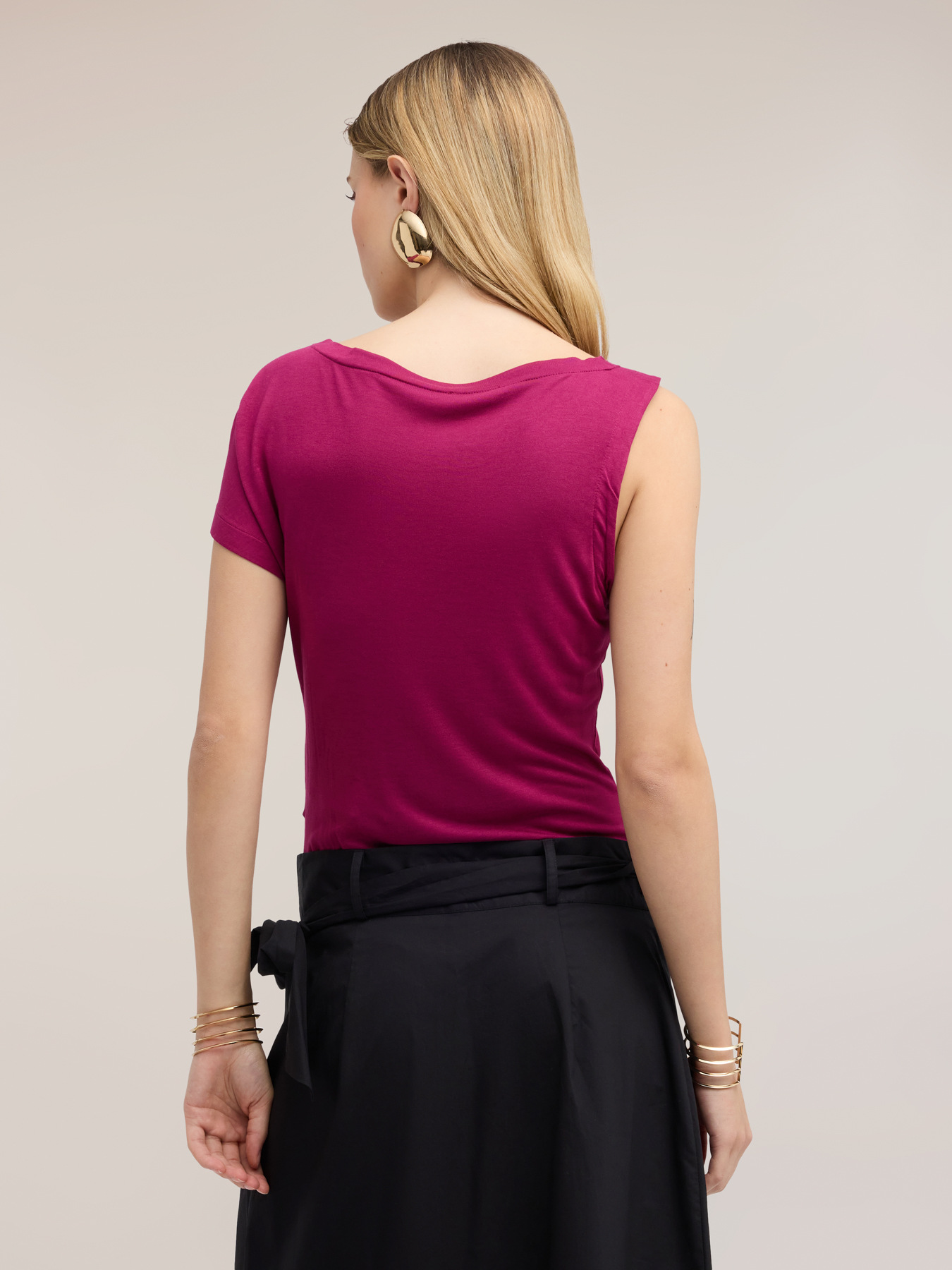 Asymmetrisches Top mit Drapierung image number 1