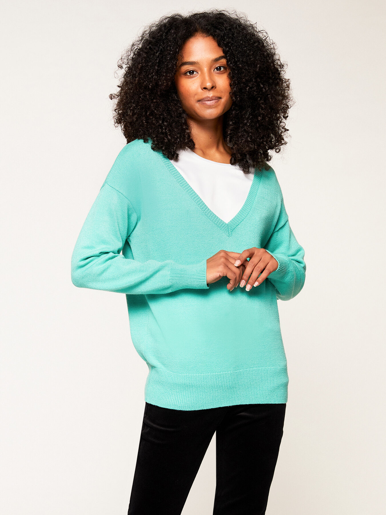 Oversize-Pullover mit V-Ausschnitt image number 0
