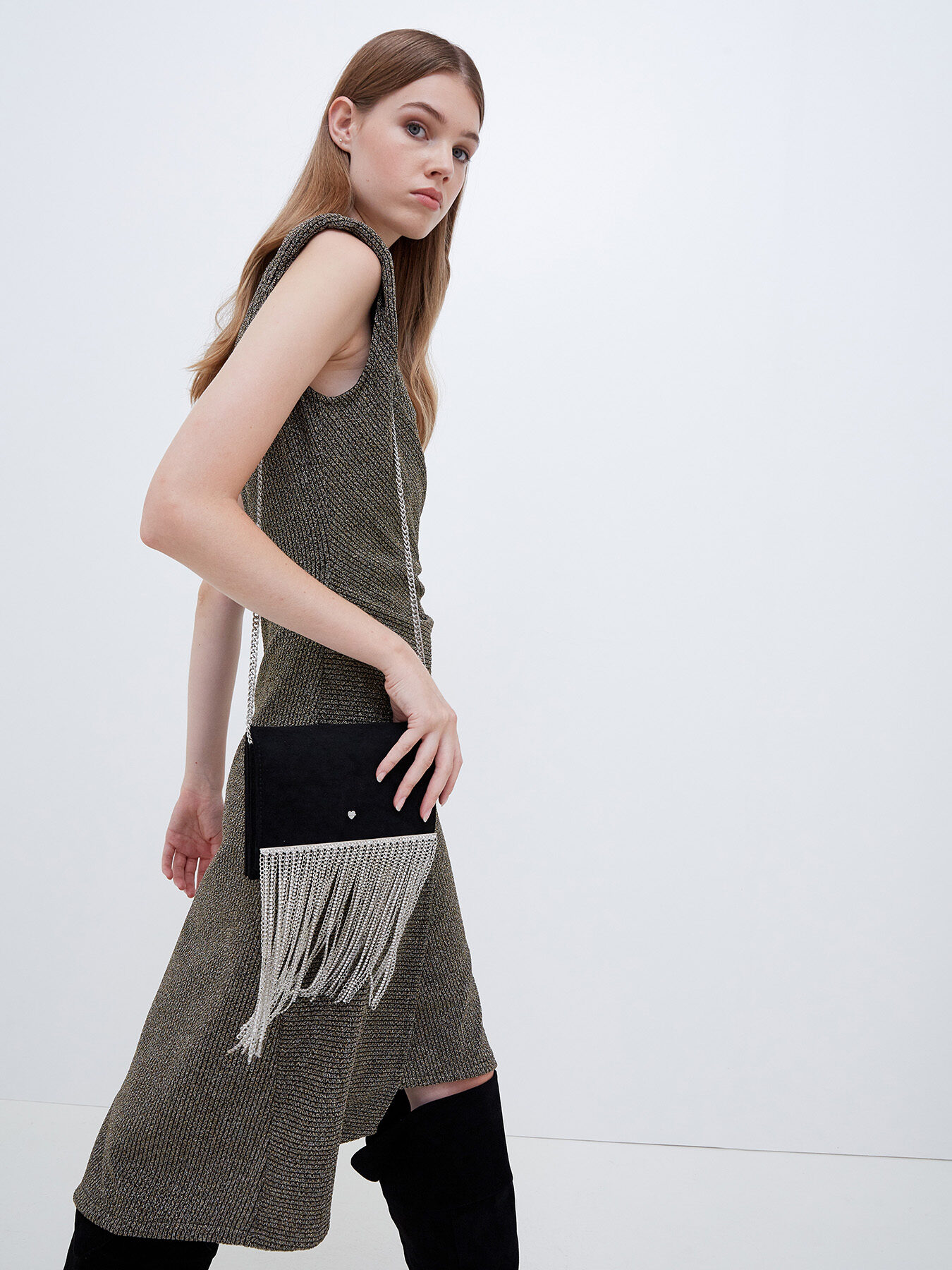 Borsa a tracolla con frange metalliche image number 3