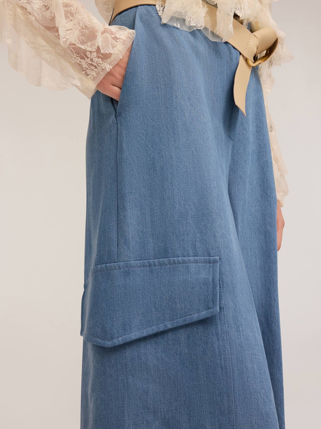 Bermude cu buzunare cargo din lyocell image number 2