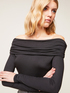 T-shirt off-shoulders image number 2