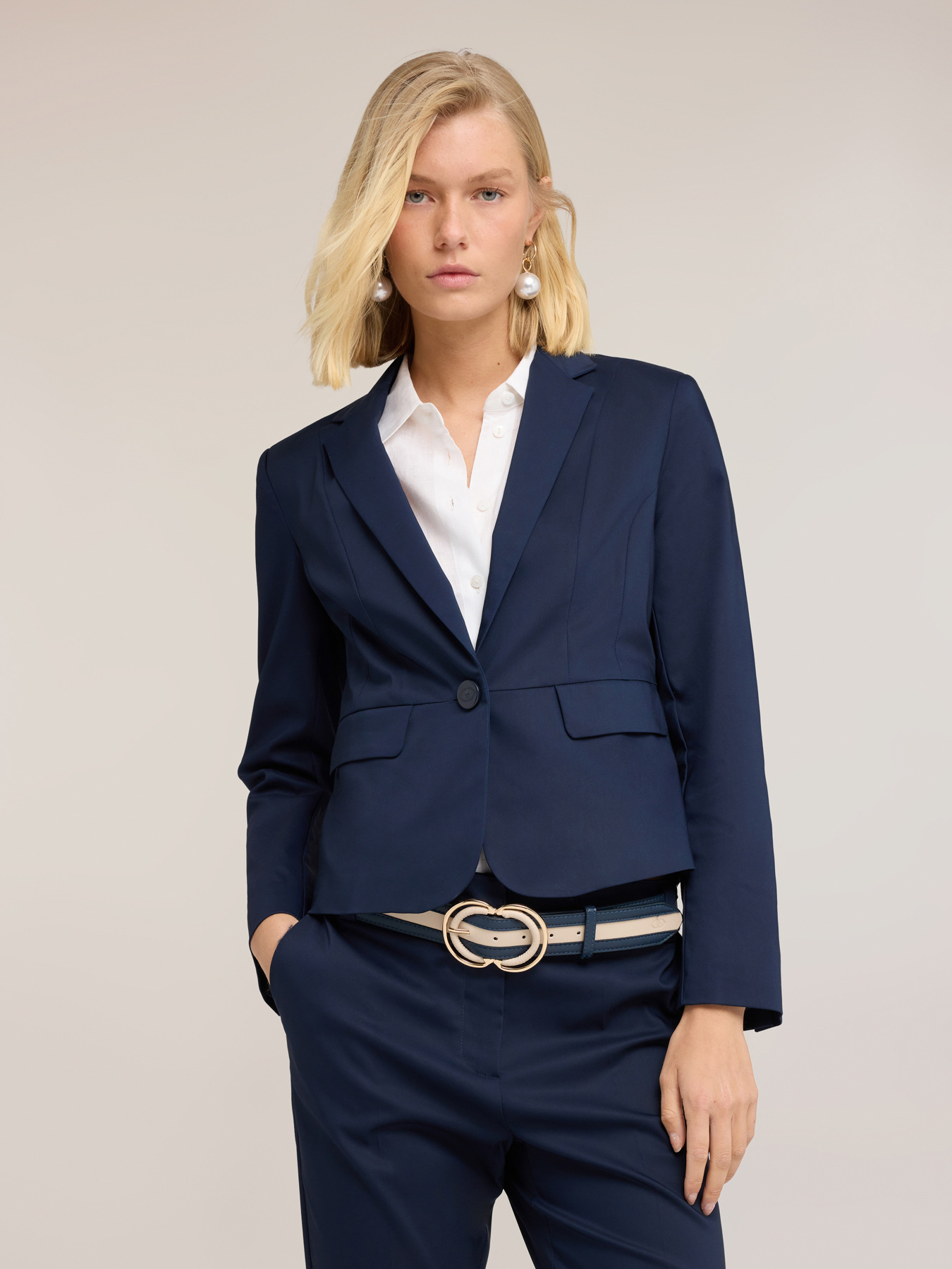 Tailored blazer in cotton blend image number 2