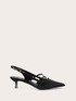 Slingback-Pumps mit Riemchen und Kitten-Absatz image number 1