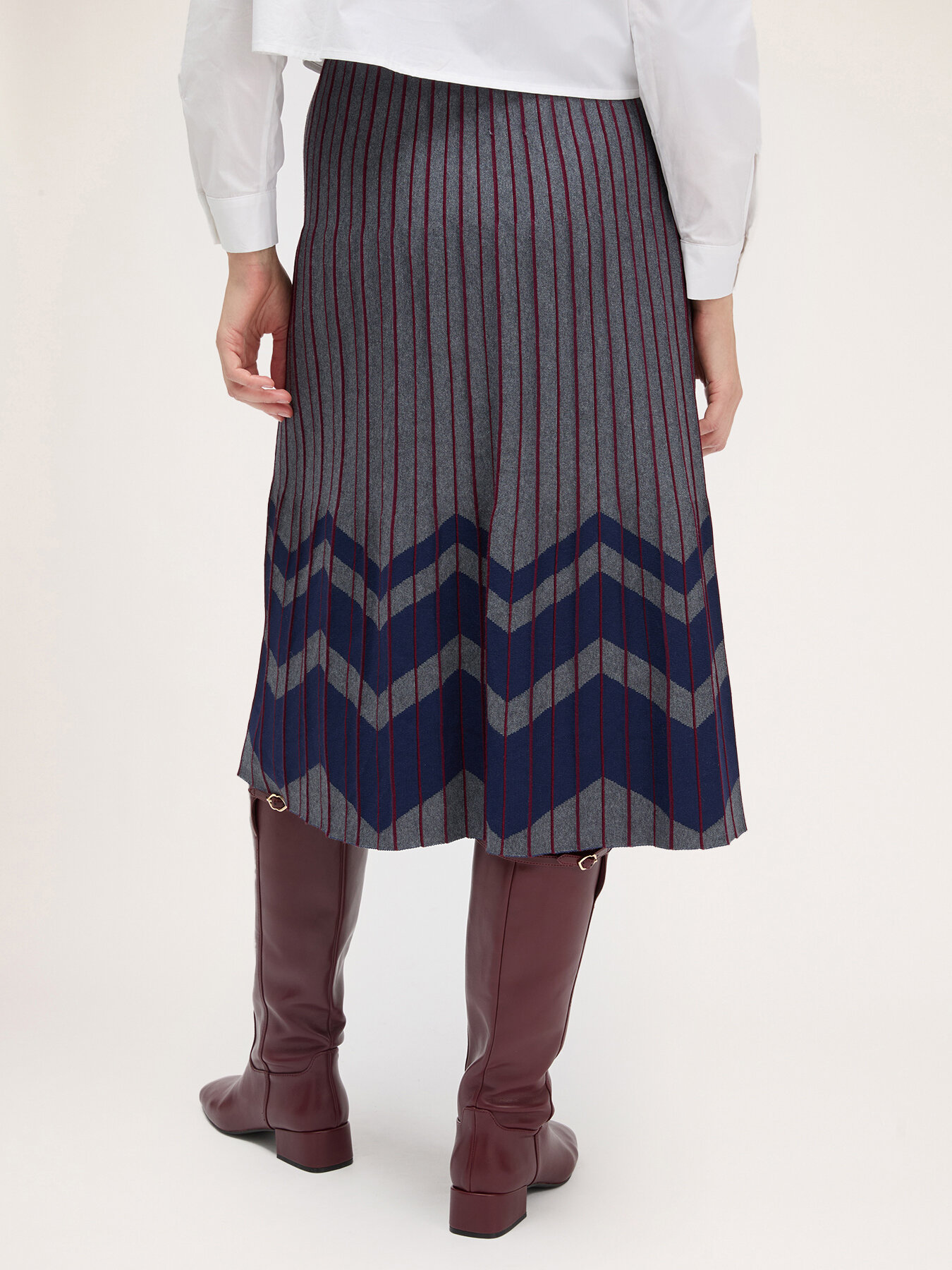 Plissierter Rock aus Strick mit Chevron-Muster image number 1